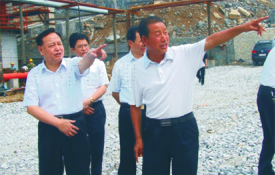 2010年5月，湖北省委*罗清泉莅临东圣集团视察。
